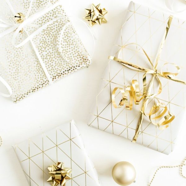 Buying Holiday Gifts for Your In-Laws - MissNowMrs